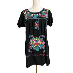 Izzy & Lola Embroidered Mini Dress Small Black Floral Boho Floral Cottagecore